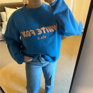White fox boutique blue crewneck sweatshirt